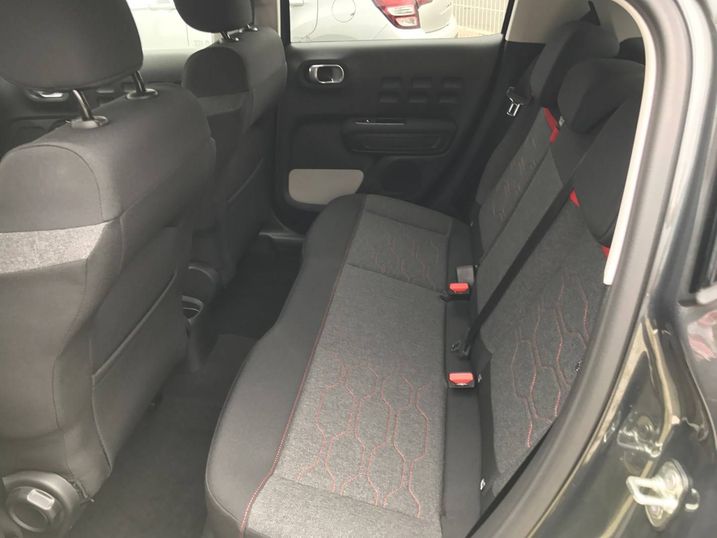 commander une citroen c3 occasion gris platinium toit rouge finition shine boite automatique au garage citroen brice à parempuyre près eysines