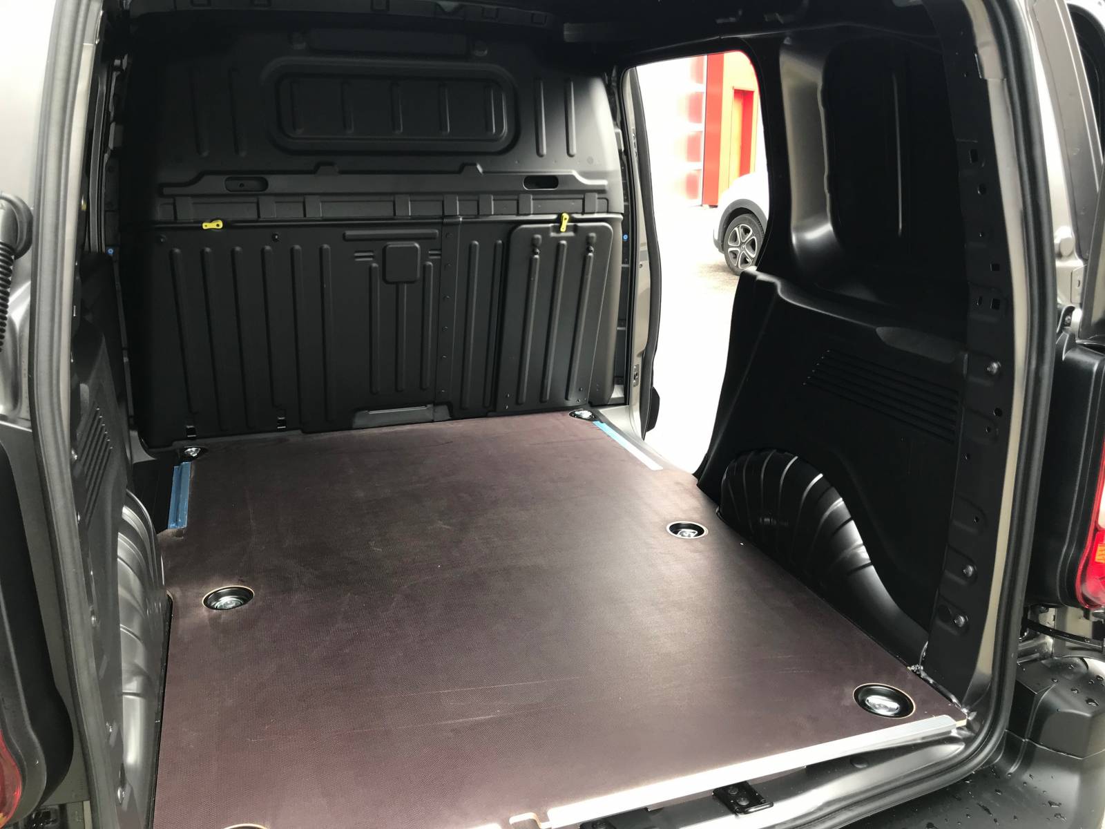 configurer son citroen berlingo utilitaire au garage citroen brice à parempuyre proche saint médard en jalles