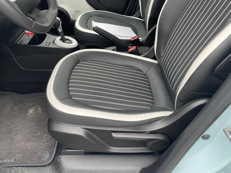 commander aujourd'hui une renault twingo au garage citroen brice en boite automatique essence à parempuyre près blanquefort