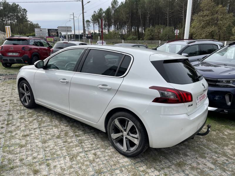 Acheter une peugeot 308 essence disponible au garage Citroen Brice à parempuyre en gironde