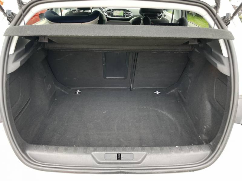 Acheter une peugeot 308 essence disponible au garage Citroen Brice à parempuyre en gironde