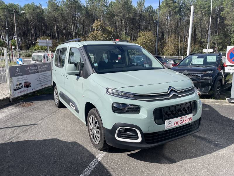 trouver berlingo occasion essence disponible en 7 places au garage brice à parempuyre proche Bordeaux