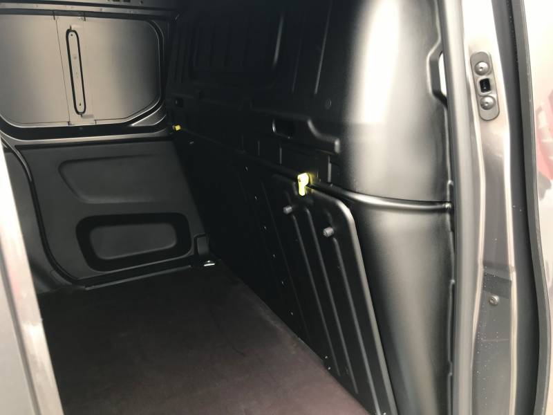 Trouver l'utilitaire leger disponible berlingo à parempuyre proche margaux